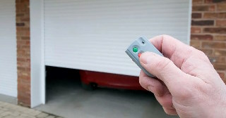 Купить автоматику для рулонных ворот Черкесск, цена от 2710 руб.
